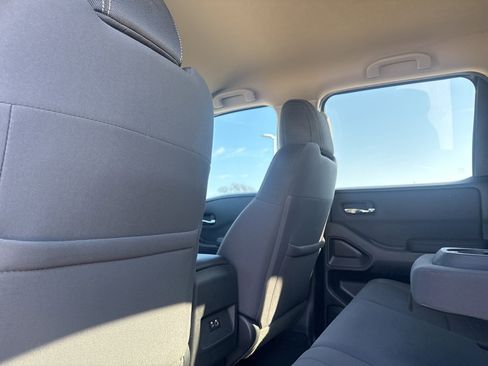 Certified 2022 Nissan Frontier SV w/ Technology Package image 24