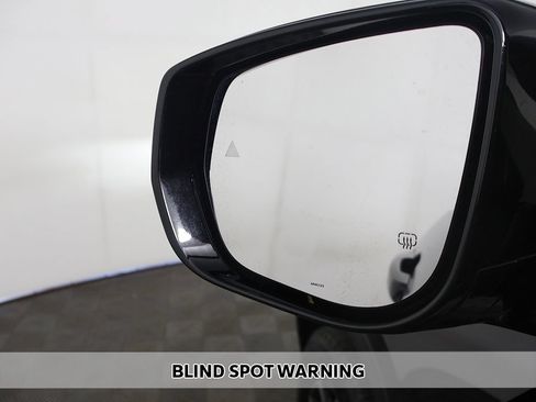 Used 2023 Jeep Grand Cherokee Limited AWD/4WD image 6