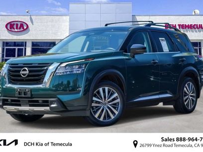 Used 2022 Nissan Pathfinder Platinum w/ Cargo Package