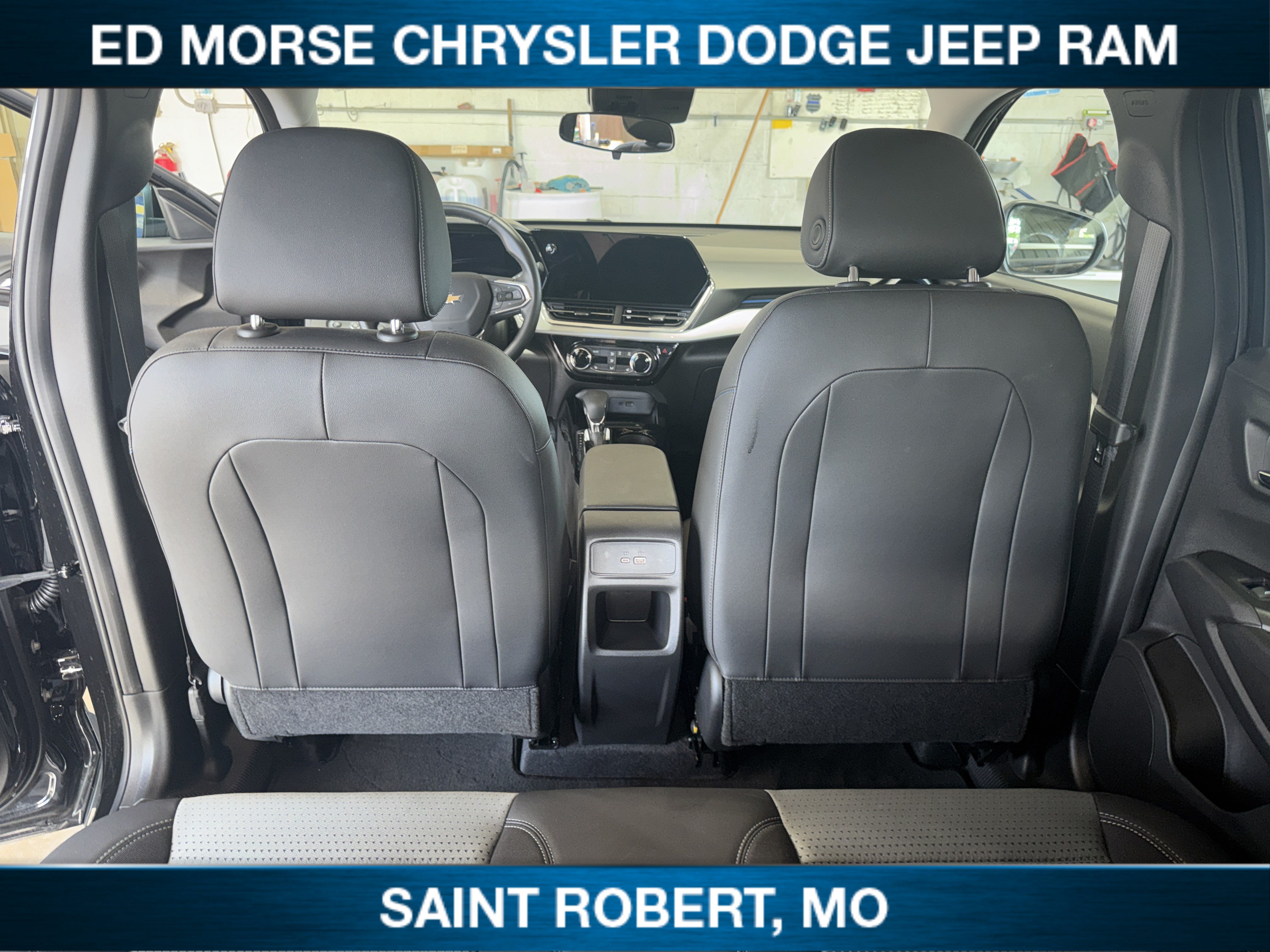 Used 2025 Chevrolet Trax LT w/ Driver Confidence Package FWD image 32