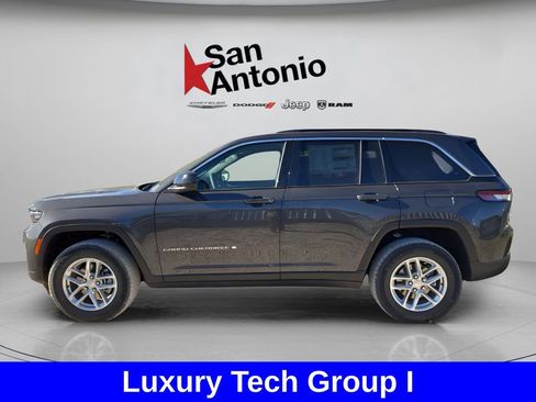 New 2025 Jeep Grand Cherokee Laredo X w/ Luxury Tech Group I AWD/4WD image 5