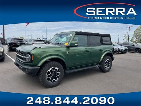 Used 2022 Ford Bronco Outer Banks AWD/4WD image 1