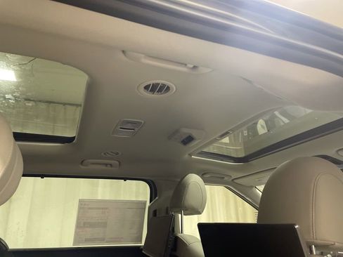 New 2026 Kia Carnival SX Prestige image 13