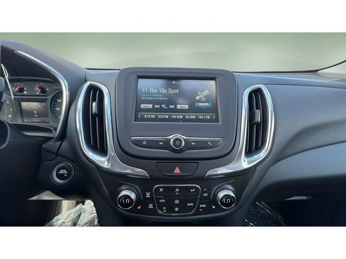 Certified 2018 Chevrolet Equinox LT AWD/4WD image 17