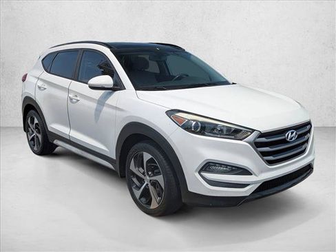 Used 2017 Hyundai Tucson Value FWD image 3