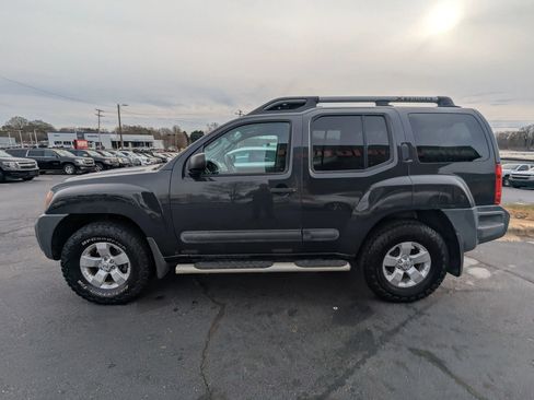 Used 2013 Nissan Xterra S image 4