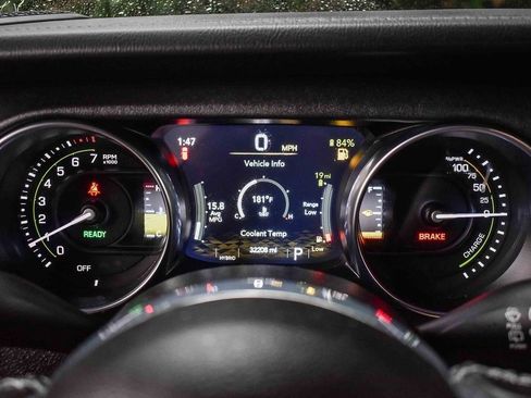 Used 2023 Jeep Wrangler Unlimited Sahara w/ Cold Weather Group image 20