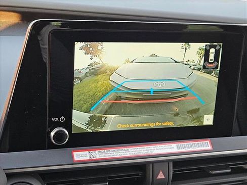 New 2026 Toyota Prius LE FWD image 13