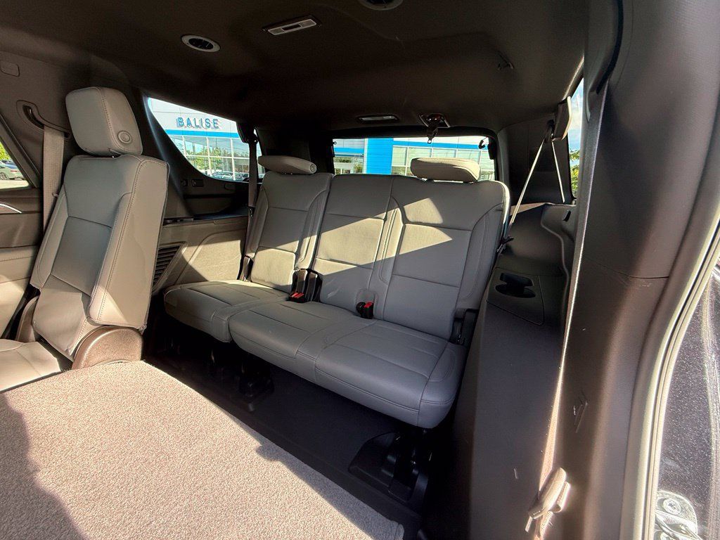 Used 2024 Chevrolet Tahoe LT w/ Luxury Package AWD/4WD image 29