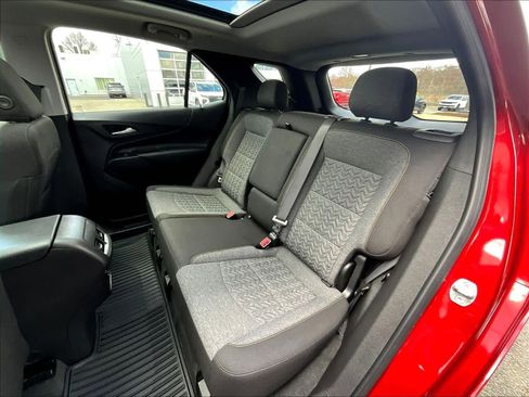 Used 2024 Chevrolet Equinox LT AWD/4WD image 15