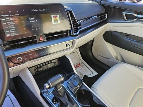 Used 2024 Kia Sportage EX image 20