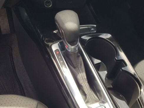 Used 2025 Chevrolet Trax LT w/ Driver Confidence Package image 26