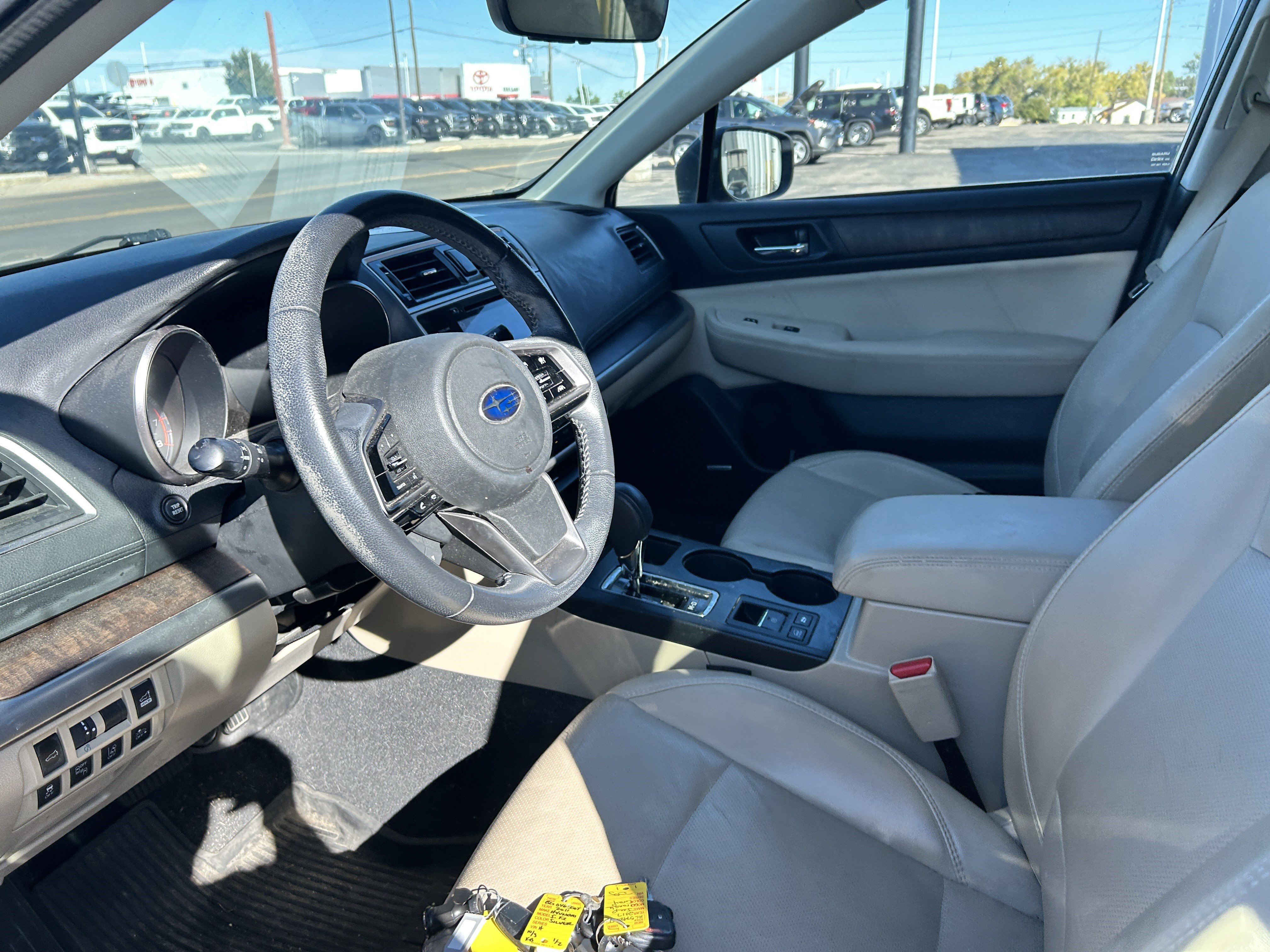 Used 2019 Subaru Outback 3.6R Limited AWD/4WD image 9