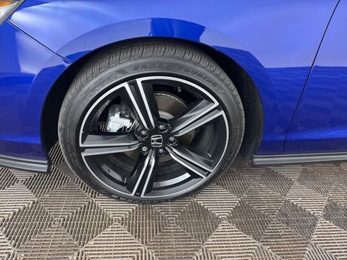 Used 2025 Honda Accord Sport image 35