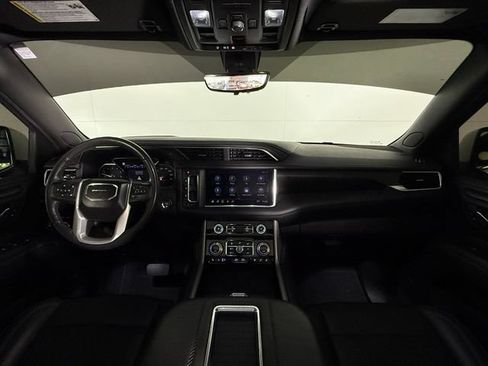 Used 2021 GMC Yukon Denali w/ Denali Premium Package AWD/4WD image 15