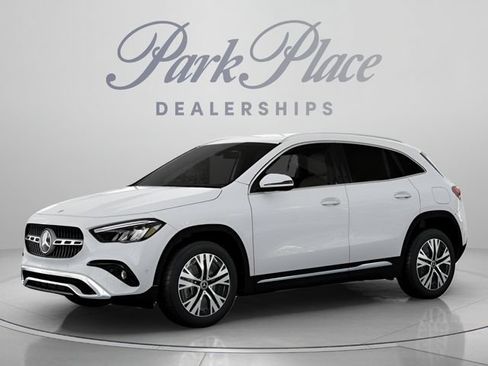 Used 2025 Mercedes-Benz GLA 250 4MATIC image 2