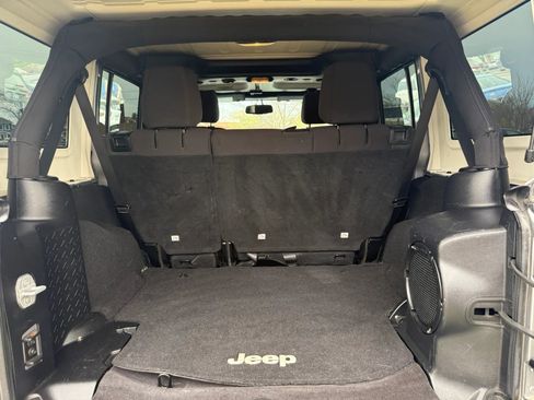 Used 2013 Jeep Wrangler Unlimited Sport AWD/4WD image 18