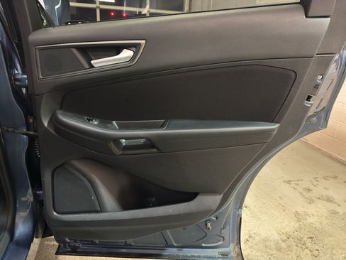 Used 2019 Ford Edge SE AWD/4WD image 26