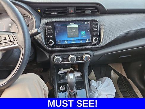 Used 2024 Nissan Kicks SV w/ Interior Electronics Package FWD image 18