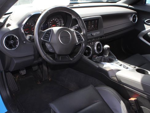 Used 2023 Chevrolet Camaro LT w/ Design Package 1 RWD image 16