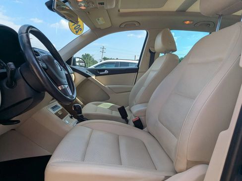 Used 2016 Volkswagen Tiguan SE AWD/4WD image 10