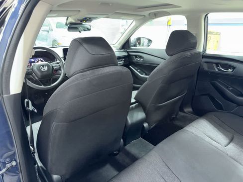 Used 2023 Honda Accord EX image 27