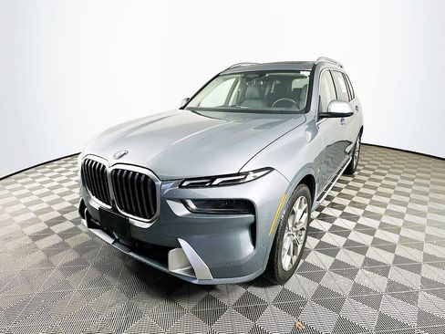 Used 2023 BMW X7 xDrive40i w/ Executive Package AWD/4WD image 4