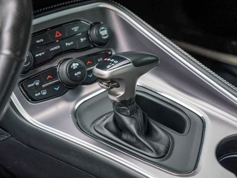 Used 2020 Dodge Challenger SRT Hellcat RWD image 18