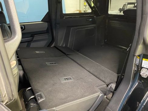 Used 2024 Ford Bronco Wildtrak image 37