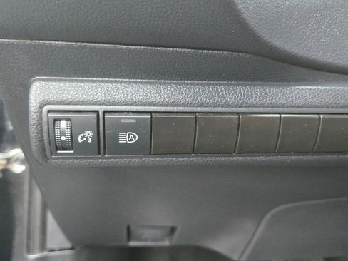 Used 2024 Toyota Corolla LE FWD image 17
