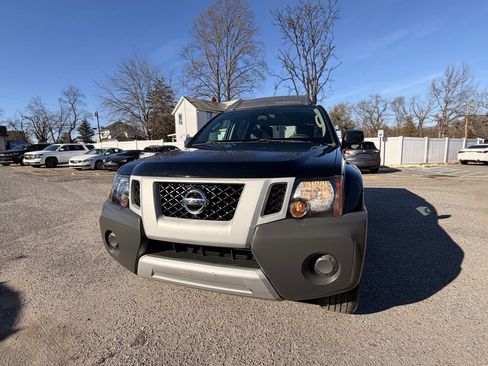 Used 2012 Nissan Xterra S image 2