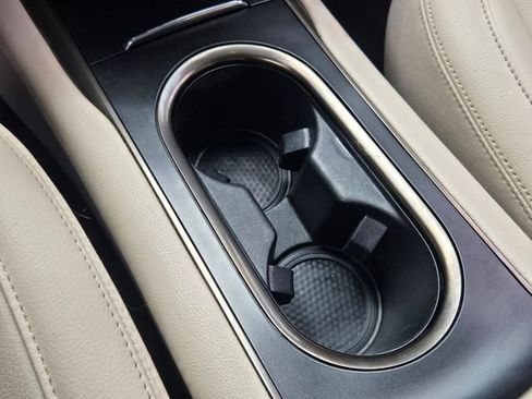Used 2019 Lincoln MKC Premiere FWD image 19