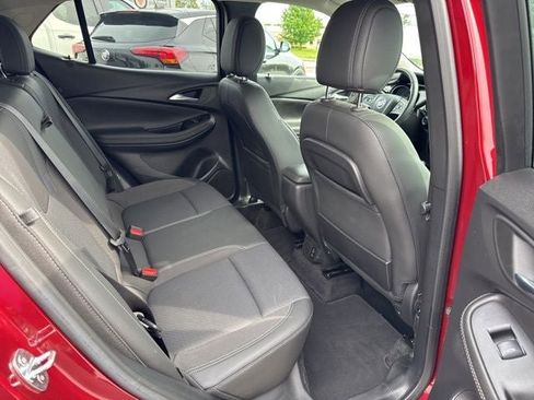 Used 2023 Buick Encore GX Select w/ Sport Touring Package FWD image 21