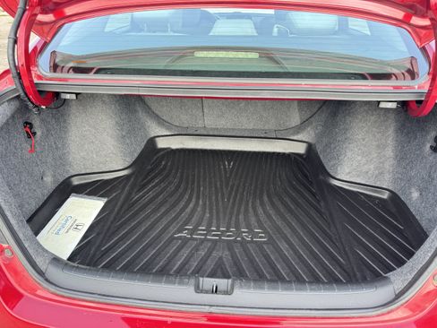 Used 2020 Honda Accord EX image 7