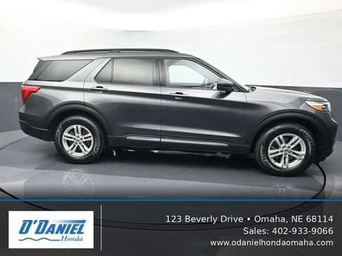 Used 2020 Ford Explorer XLT AWD/4WD image 7