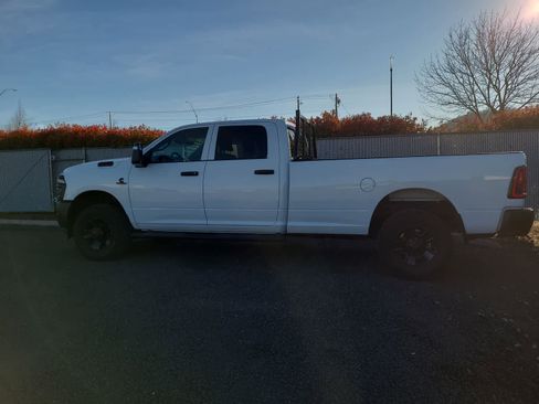 Used 2025 RAM 3500 Tradesman image 10