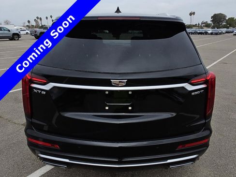 Used 2022 Cadillac XT6 Luxury image 9