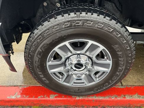 Used 2025 Ford F350 Lariat w/ Camper Package image 25