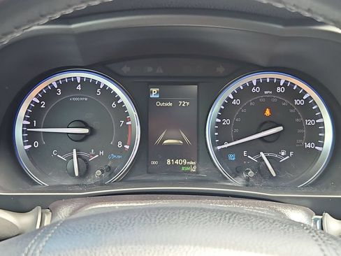 Used 2019 Toyota Highlander XLE AWD/4WD image 15