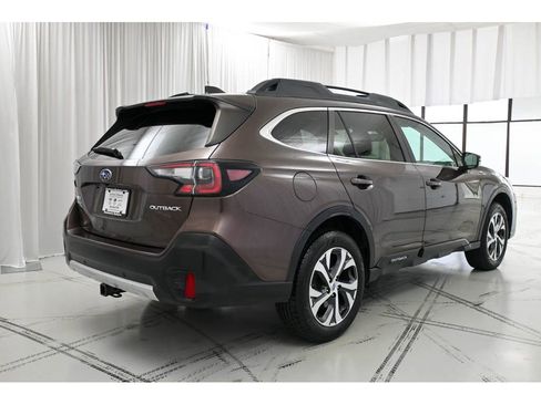 Used 2020 Subaru Outback Limited image 7