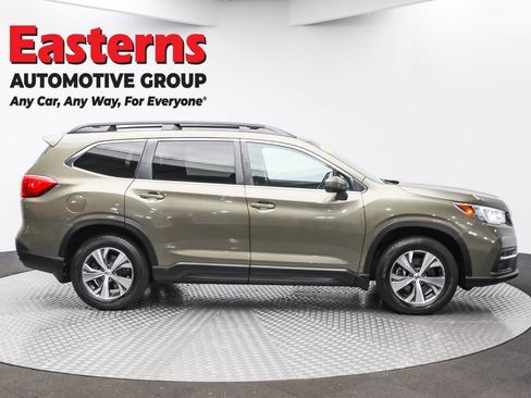 Used 2022 Subaru Ascent Premium w/ Convenience Package image 4