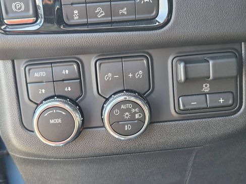 New 2026 GMC Yukon XL Elevation w/ Elevation Premium Package AWD/4WD image 33