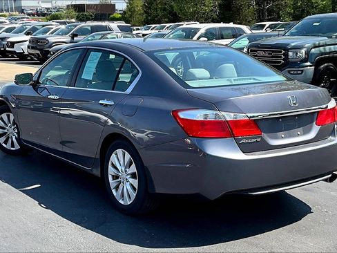 Used 2014 Honda Accord EX image 3