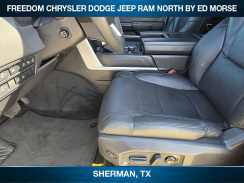 Used 2025 Toyota Tundra Platinum AWD/4WD image 8