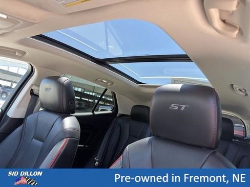 Used 2023 Buick Envision Essence w/ Sport Touring Package AWD/4WD image 14