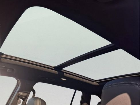 New 2026 Buick Enclave Avenir AWD/4WD image 18