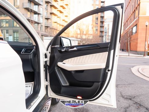 Used 2018 Mercedes-Benz GLE 43 AMG 4MATIC image 46