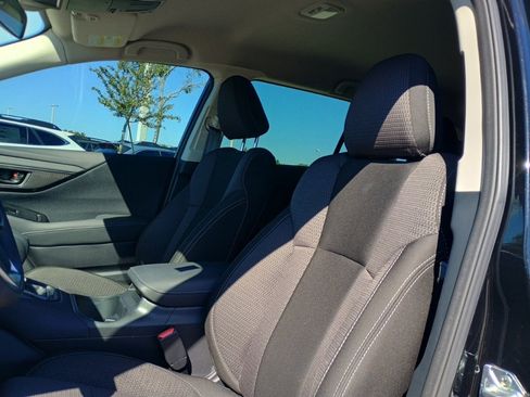Certified 2025 Subaru Outback image 13