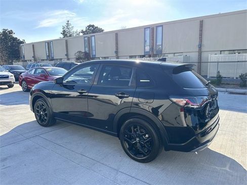 Used 2024 Honda HR-V Sport image 5