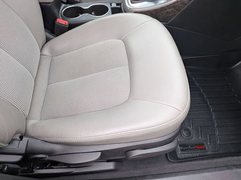 Used 2016 Buick Verano w/ Comfort Package FWD image 25